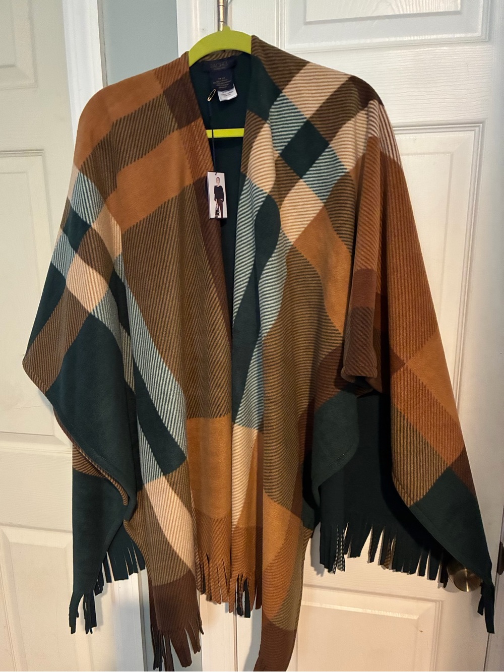 🍂🤎 NWT Rachel Roy Plaid Shawl Wrap | One Size